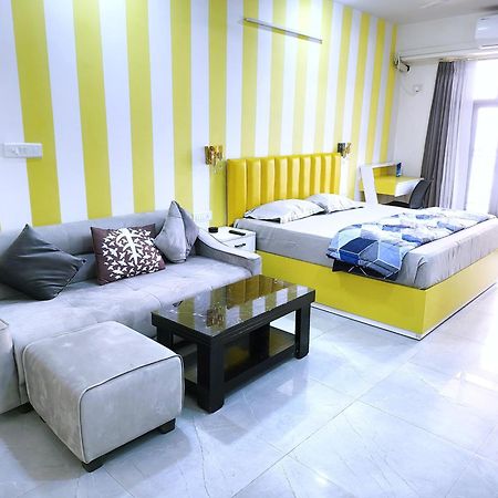 Studios By La Sentido Ghaziabad Extérieur photo